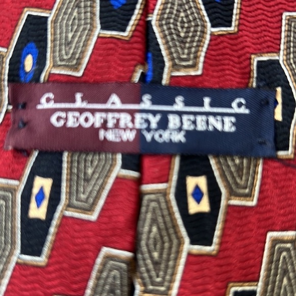 Classic Geoffrey Beene New York 100%silk - Picture 2 of 3